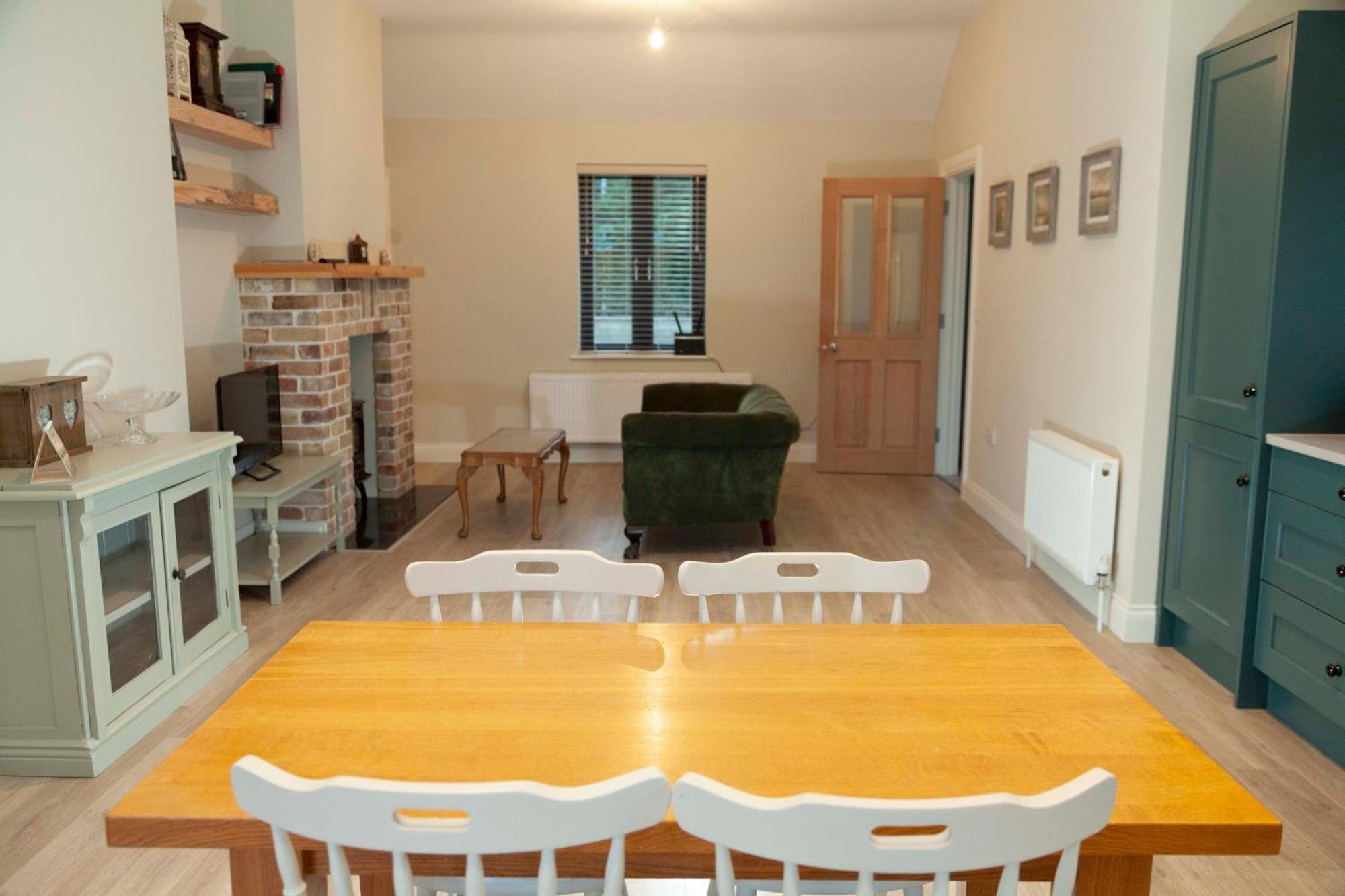 Lavender Cottage - 2 Bedroom Home Newbridge  Zewnętrze zdjęcie